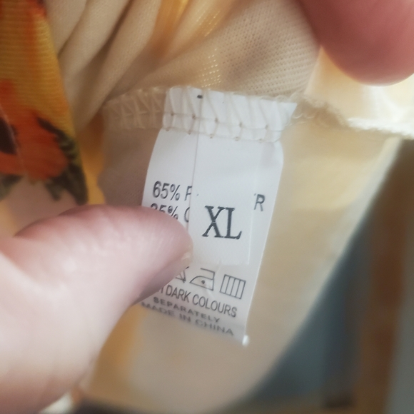 Sunflower t-shirt - Picture 2 of 3